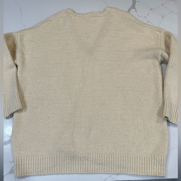 Urban Outfitters Oversized Cream Cardigan-Size Small - Picture 2 of 6